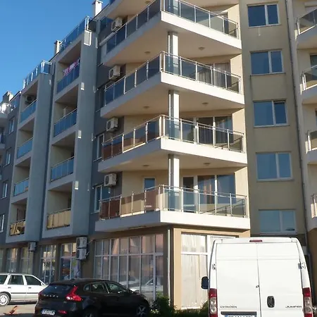 Antonia Sunny Beach